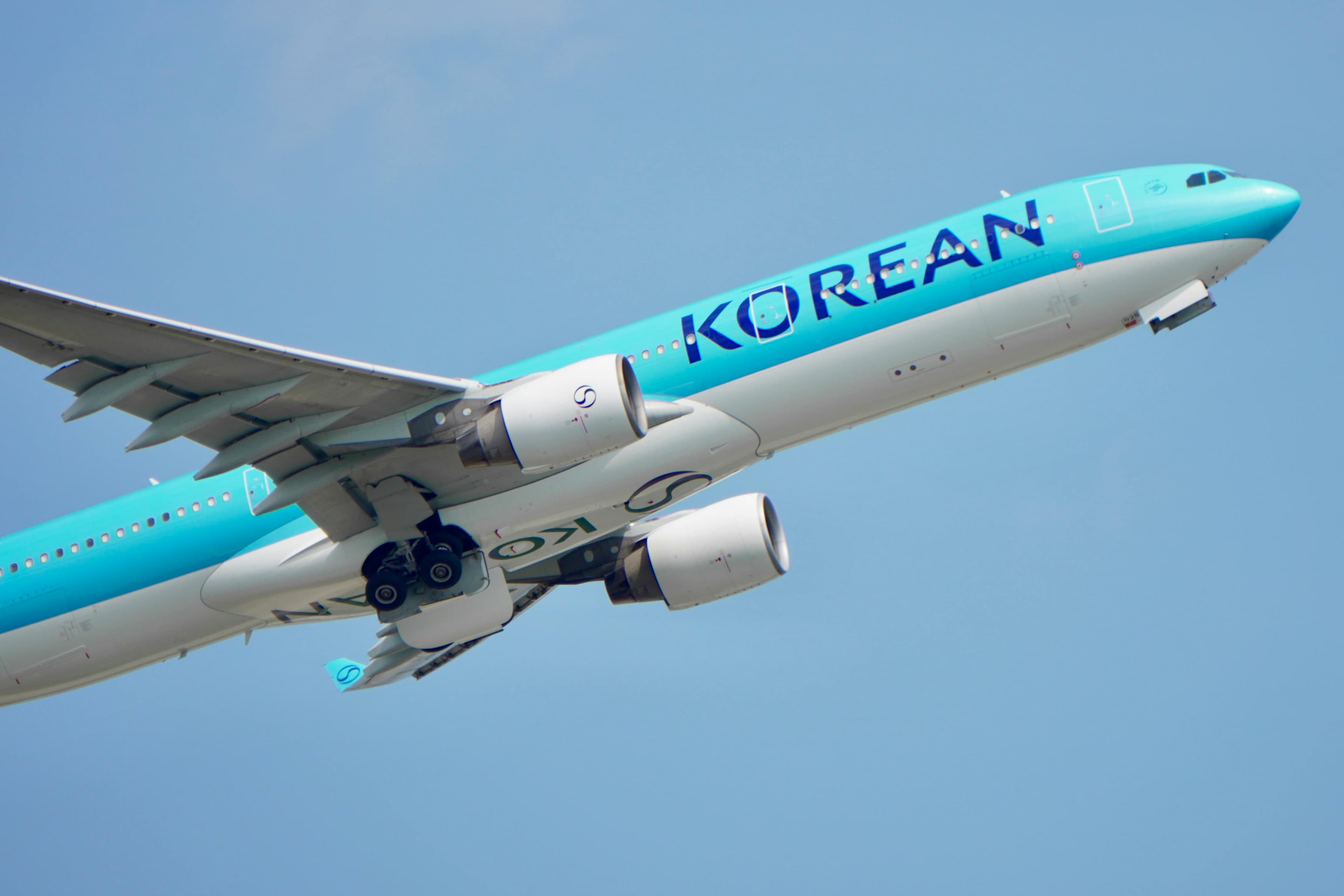 A Professional Analysis: How ALPINION's Flagship Ultrasound Systems Compare to Industry Competitors